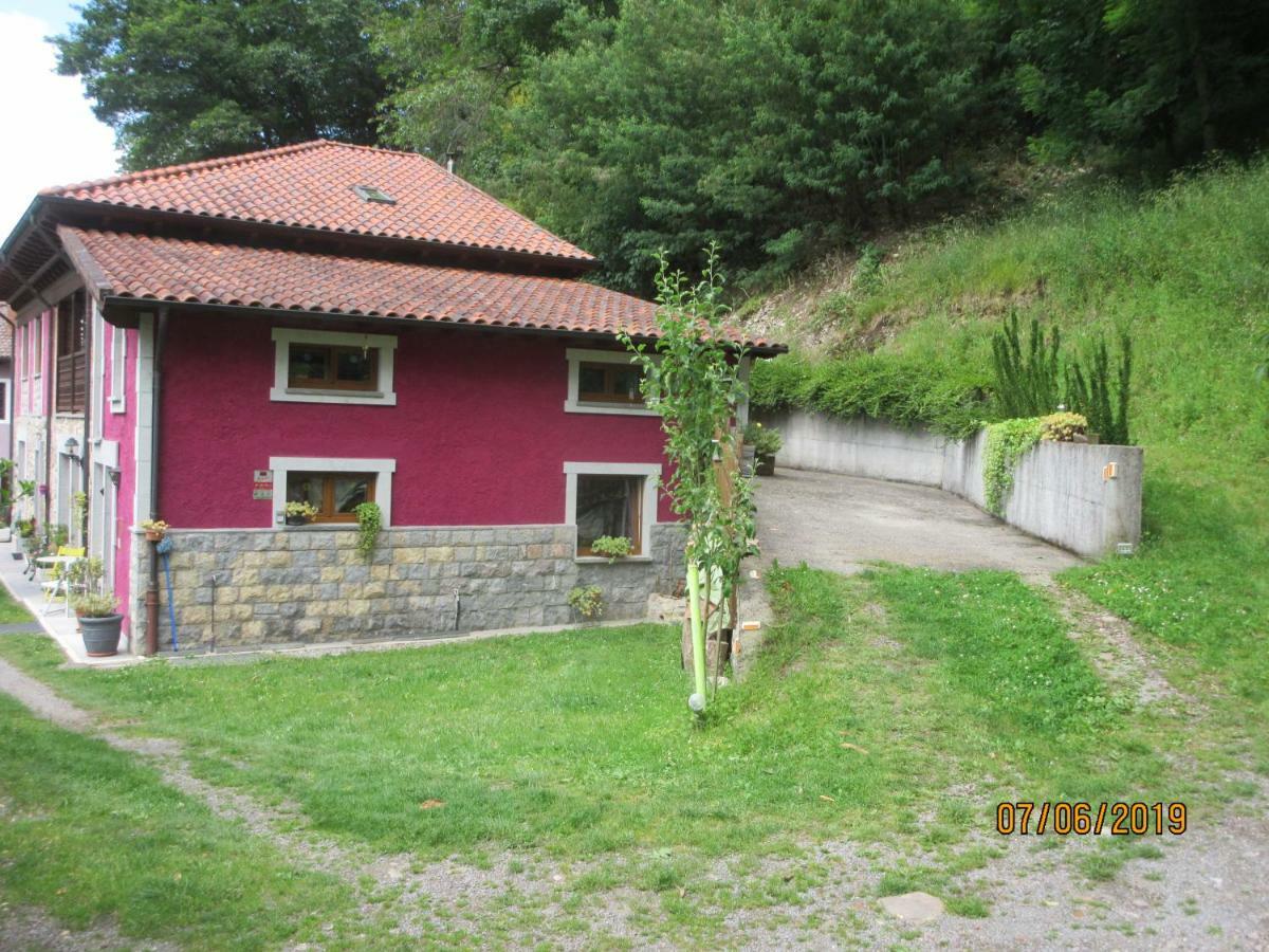 La Muria Apartment Onís Exterior foto